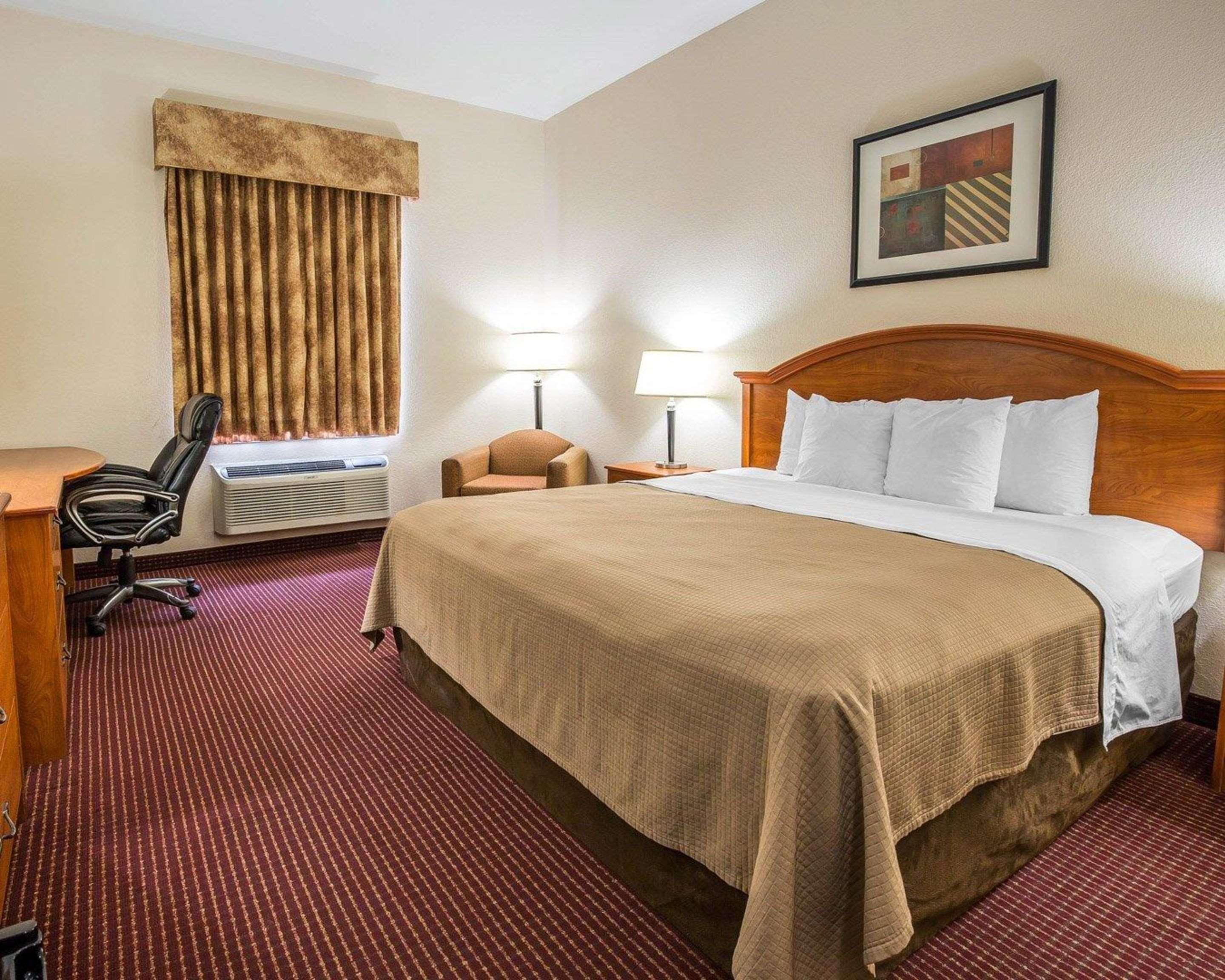Sonesta Essential Beaumont Hotel Ngoại thất bức ảnh