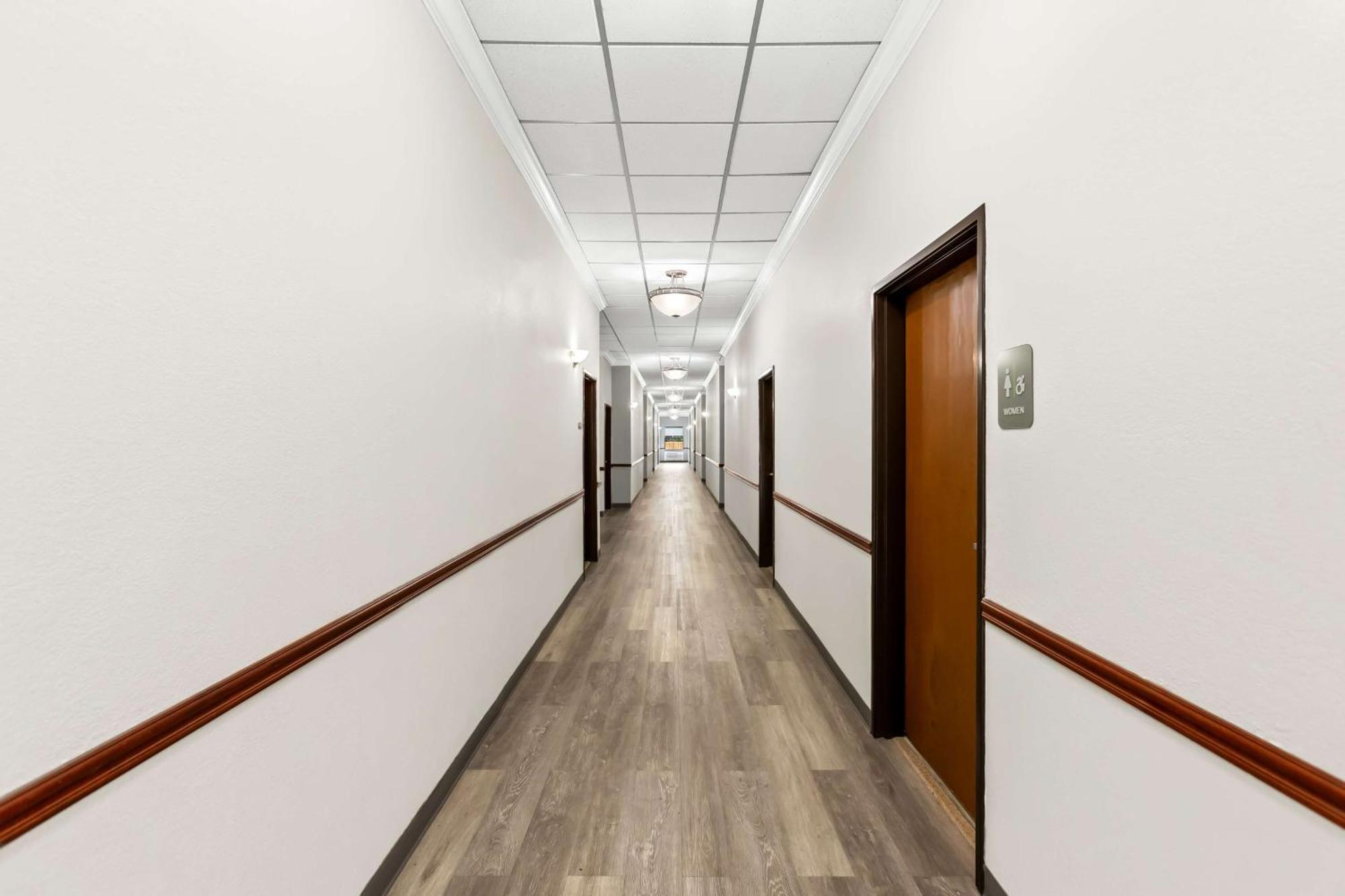 Sonesta Essential Beaumont Hotel Ngoại thất bức ảnh