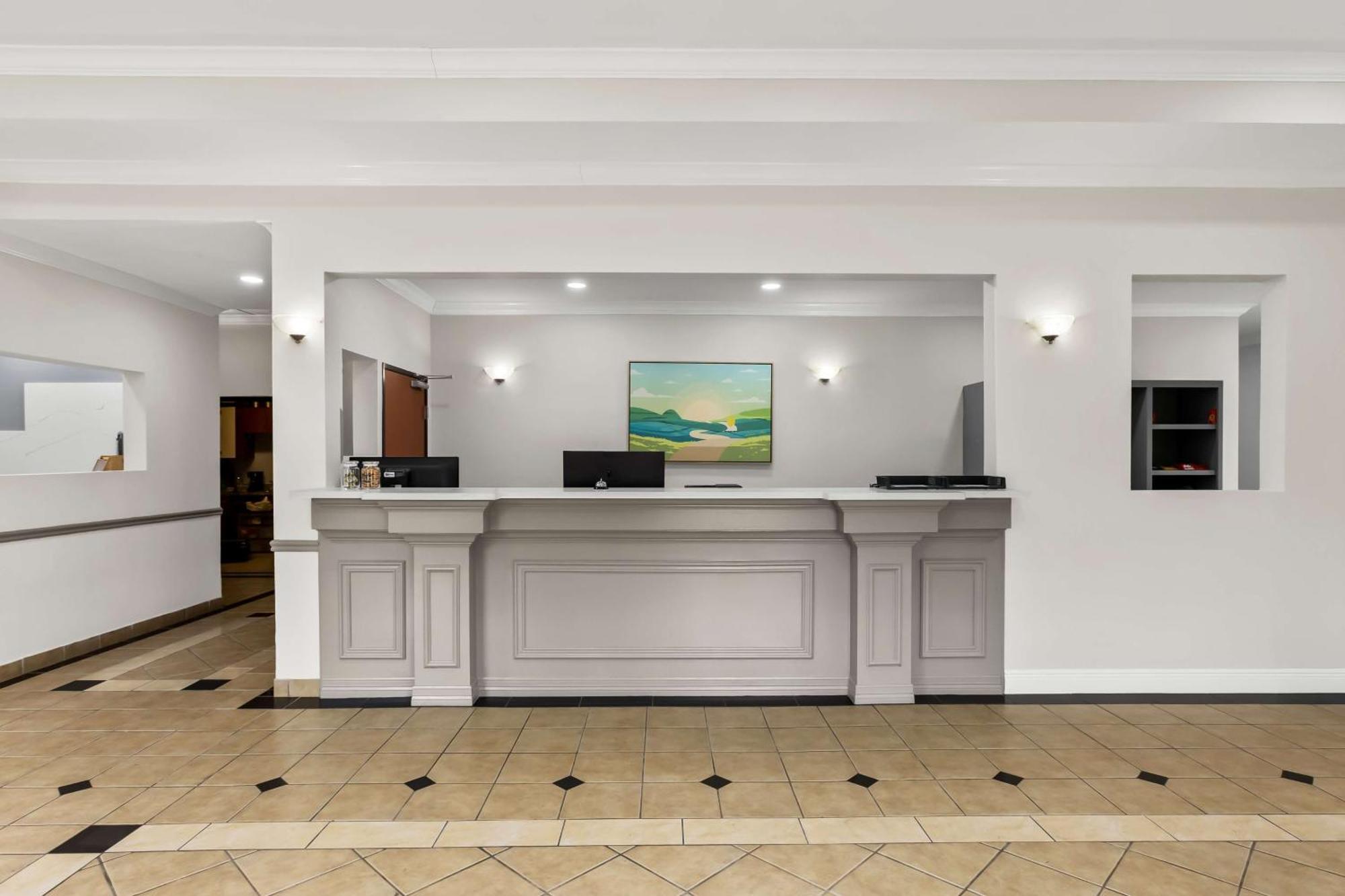 Sonesta Essential Beaumont Hotel Ngoại thất bức ảnh